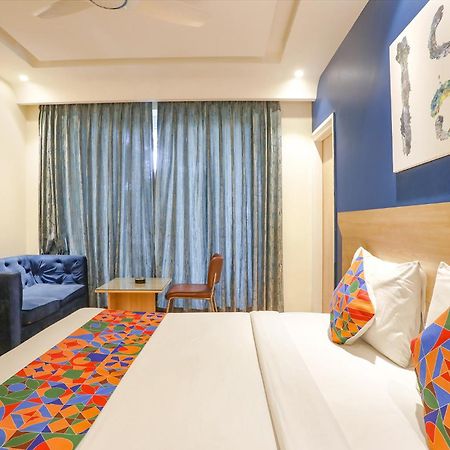 Fabhotel Jhs Studio Гургаон Экстерьер фото