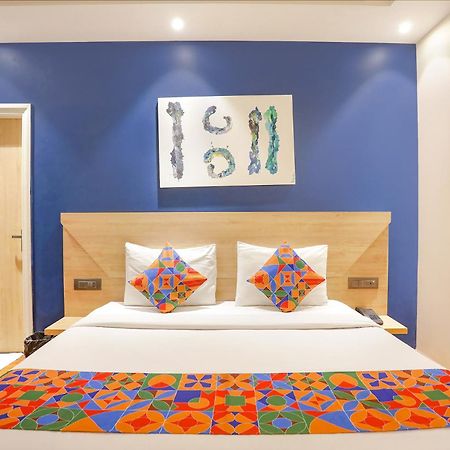 Fabhotel Jhs Studio Гургаон Экстерьер фото